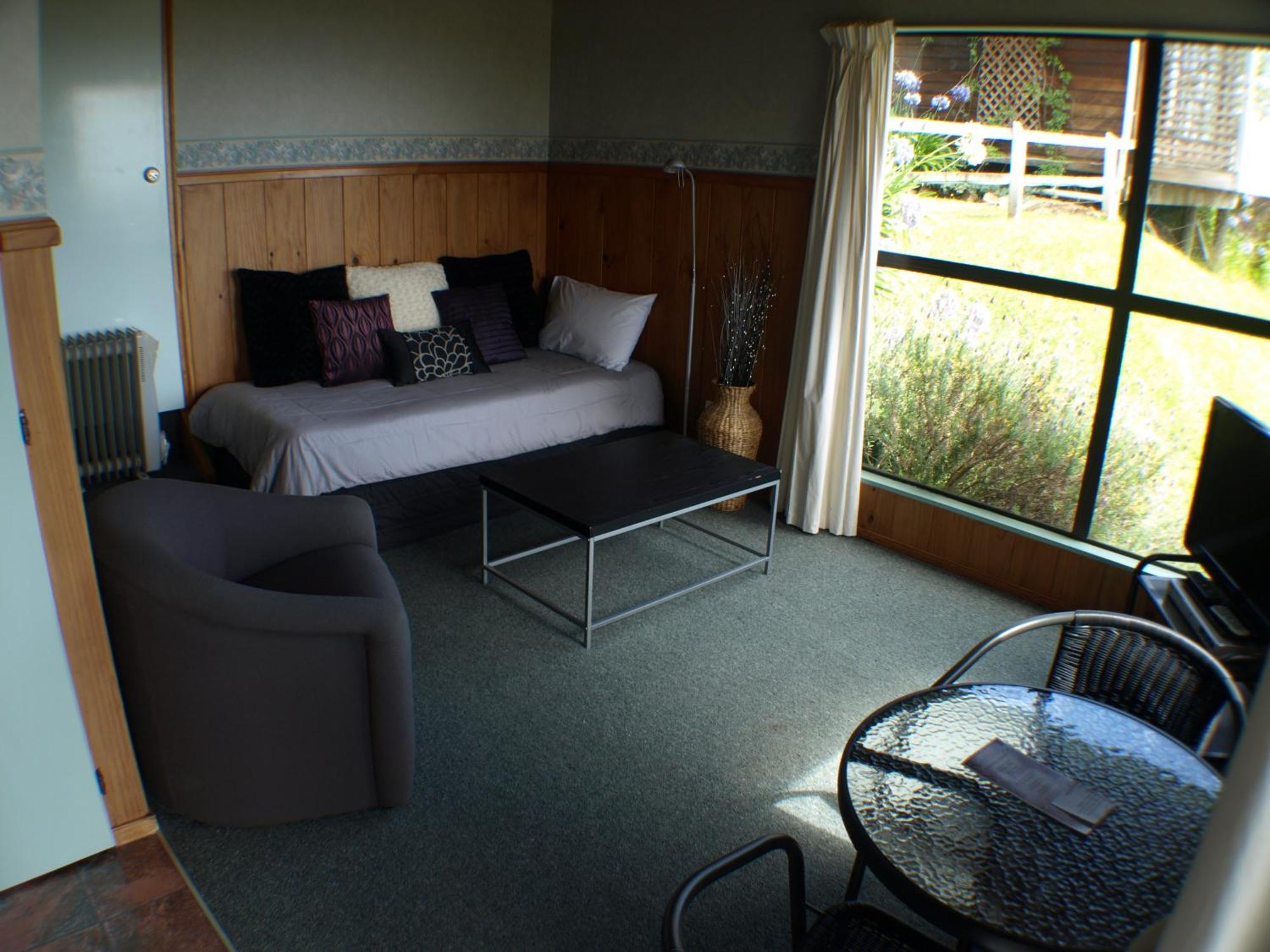 Grafton Cottage & Chalets Темз Екстериор снимка