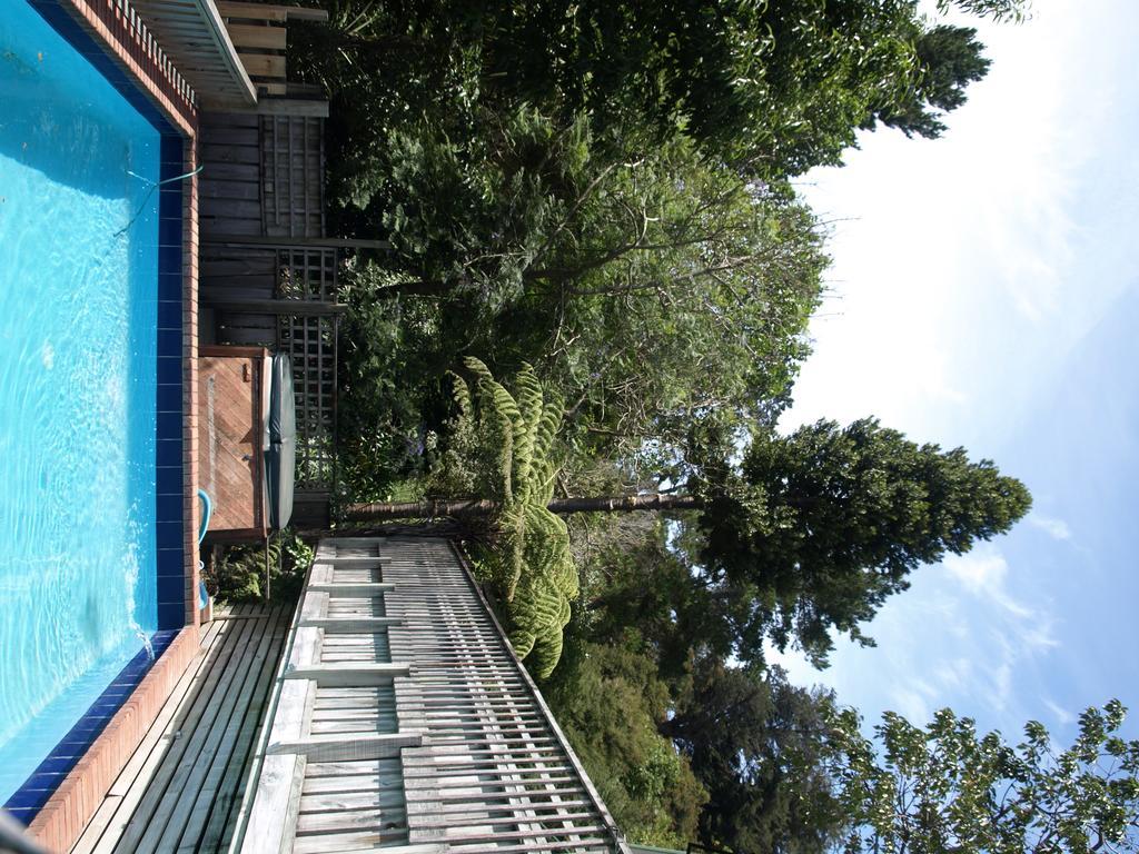 Grafton Cottage & Chalets Темз Екстериор снимка
