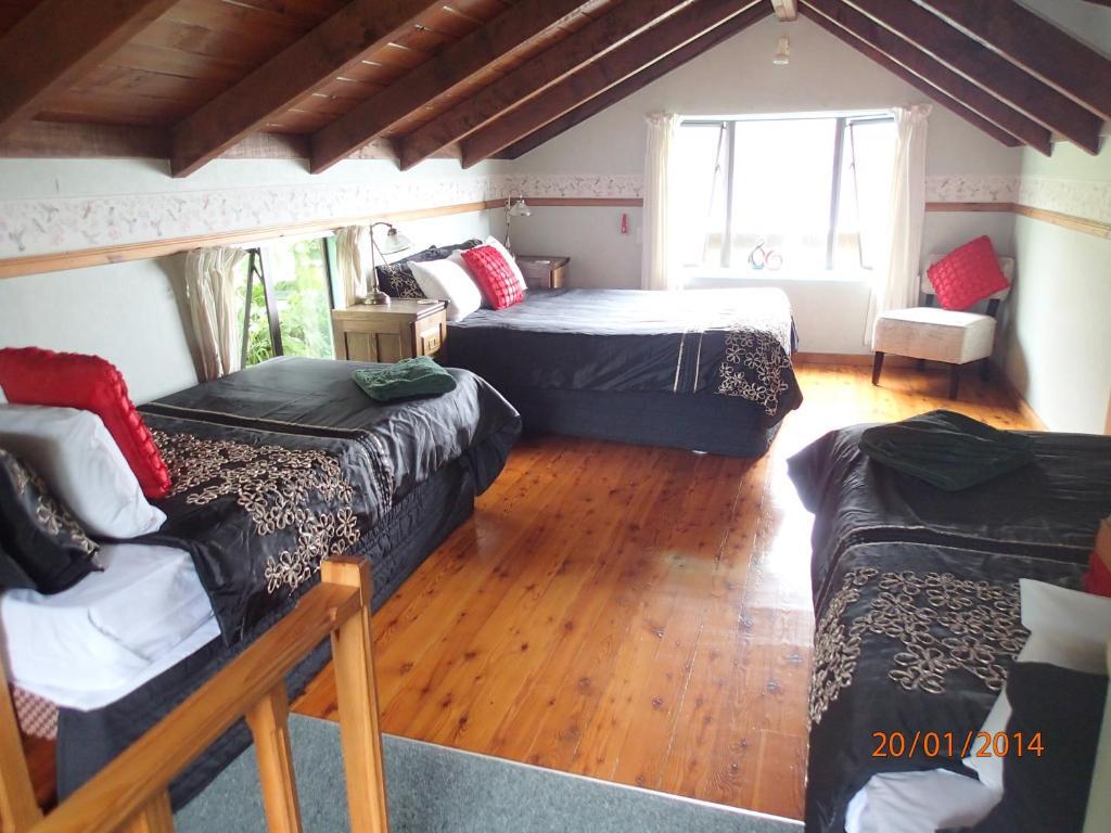 Grafton Cottage & Chalets Темз Екстериор снимка