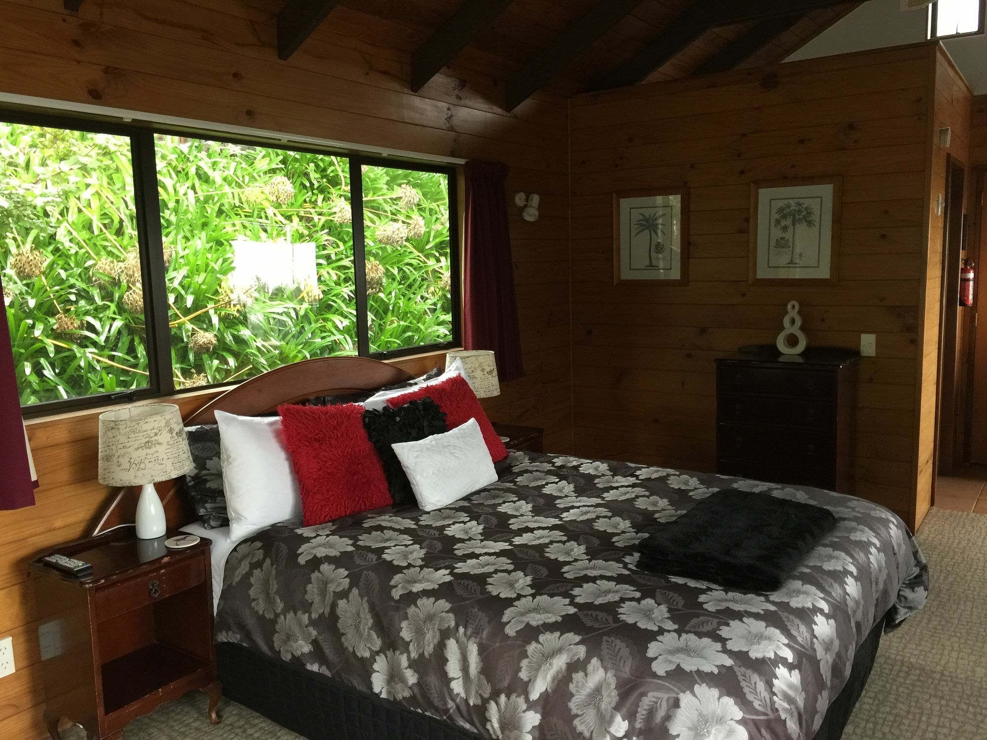 Grafton Cottage & Chalets Темз Екстериор снимка